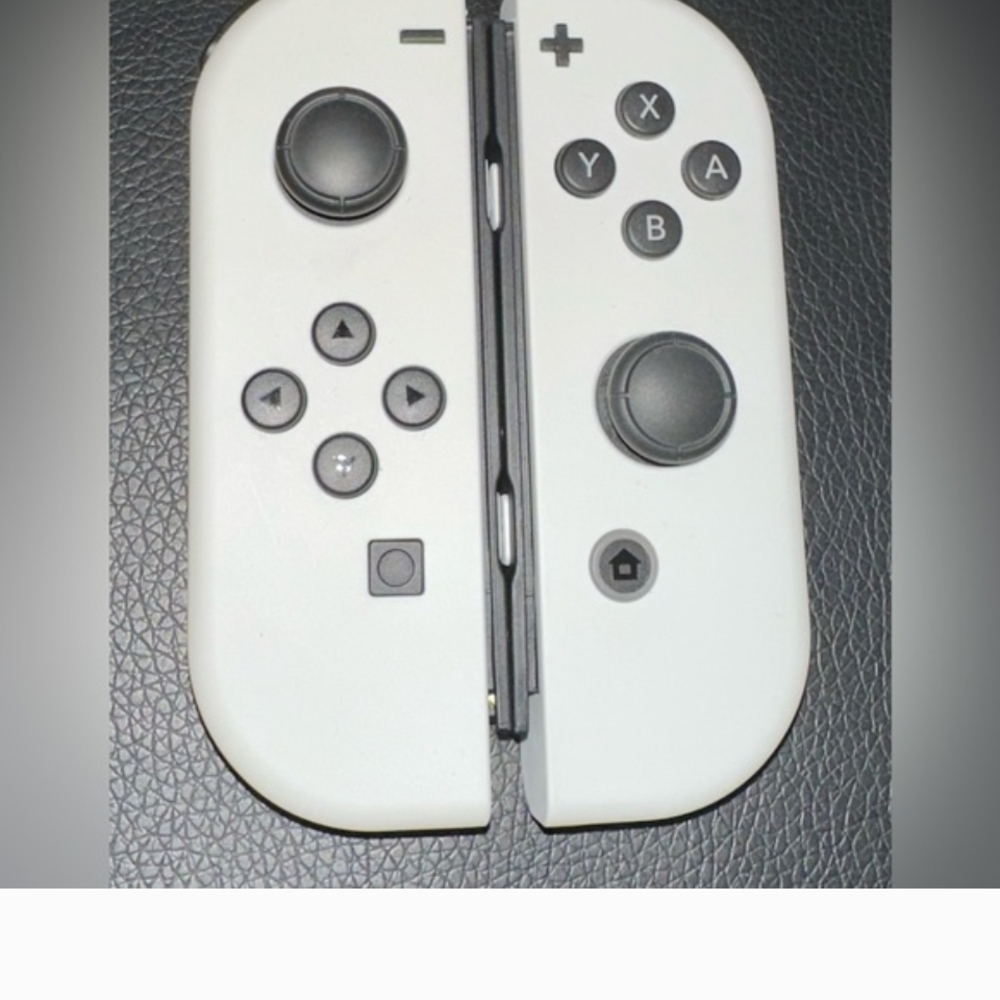 Nintendo Switch with Gray Joy-Con and Dock - Picture 6 of 14